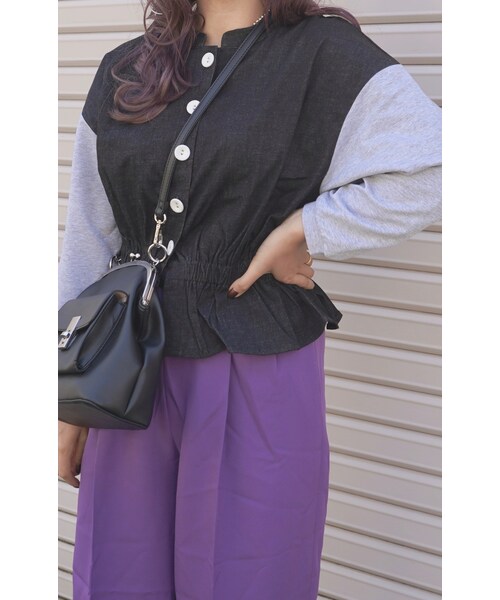 A.D.G(エーディージー)の「Switching Frill-Hem Jacket Tops (black-grey)(その他トップス・レディース・ブラック・FREE)」の2枚目の写真