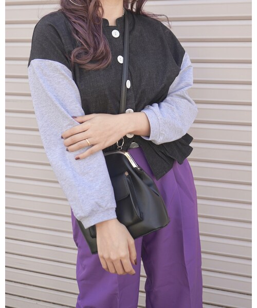 A.D.G(エーディージー)の「Switching Frill-Hem Jacket Tops (black-grey)(その他トップス・レディース・ブラック・FREE)」の5枚目の写真