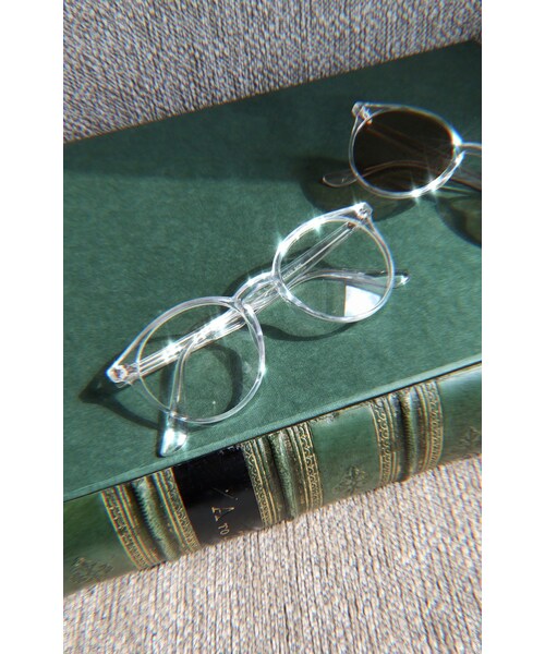 A.D.G（エーディージー）の「Clear Flame Boston Glass(clear-clear)（サングラス・レディース・ホワイト・FREE）」の3枚目の写真