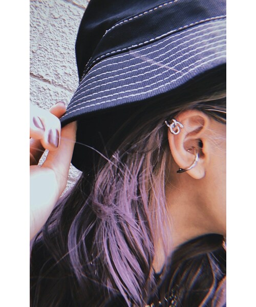 A.D.G(エーディージー)の「2type Silver Earring & Ear cuff 2P SET(イヤリング(片耳用)・レディース・シルバー・FREE)」の3枚目の写真