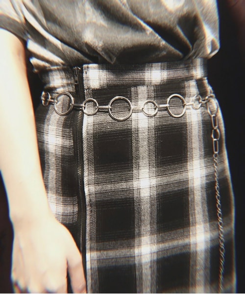 A.D.G（エーディージー）の「Silver Ring Chain Belt（ベルト・レディース・シルバー・FREE）」の2枚目の写真