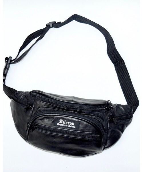 A.D.G（エーディージー）の「ADG BLACK LEATHER WAIST BAG（ボディバッグ/ウエストポーチ・レディース・ブラック・FREE）」の6枚目の写真