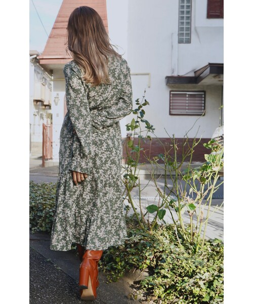 A.D.G(エーディージー)の「Flower Tiered Long Onepiece (light green)(ワンピース・レディース・グリーン・FREE)」の2枚目の写真