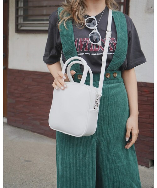 A.D.G(エーディージー)の「2way Corduroy Flare Jumper Skirt (green)(ジャンパースカート・レディース・グリーン・FREE)」の4枚目の写真
