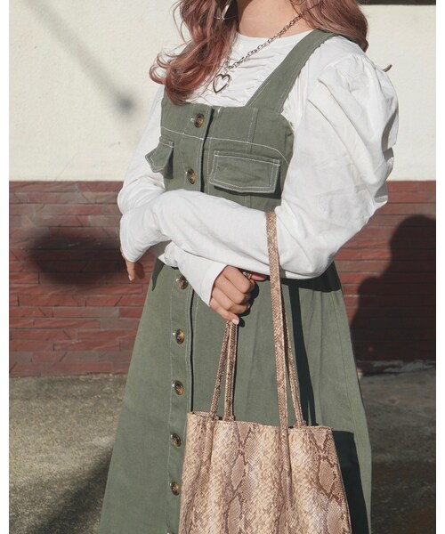 A.D.G（エーディージー）の「Shirring Design Puff Shoulder Tops (white)（Tシャツ/カットソー・レディース・ホワイト・FREE）」の2枚目の写真