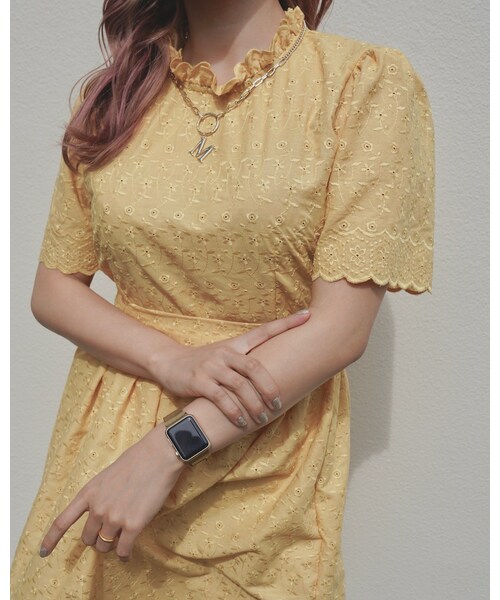 A.D.G(エーディージー)の「Flower Cutwork Flare Onepiece (yellow)(ワンピース・レディース・イエロー・FREE)」の2枚目の写真