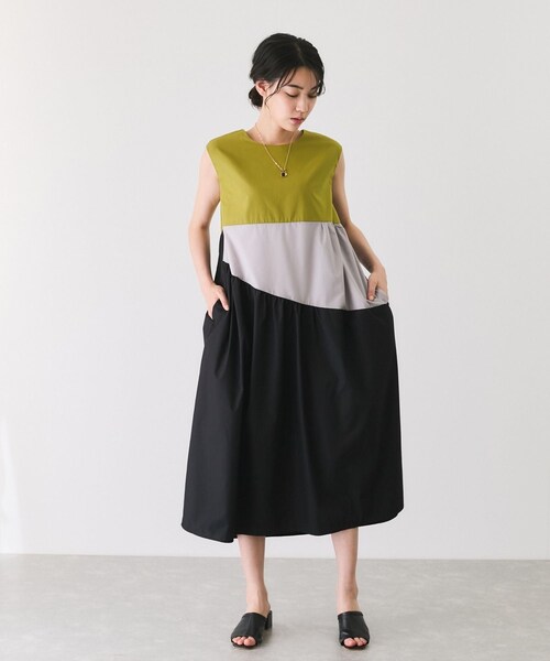 Jayro（ジャイロ）の「配色ノースリーブワンピース（ワンピース・レディース・ベージュ/グリーン/ブルー・M）」の9枚目の写真