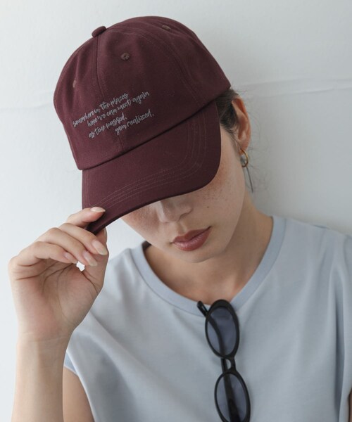 URBAN RESEARCH Sonny Label（アーバンリサーチサニーレーベル）の「エンブロイダリーメッセージキャップ（キャップ・レディース・イエローベージュ/ブルー/レッドブラウン・One）」の5枚目の写真