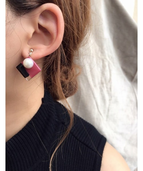 A.D.G（エーディージー）の「Asymmetry art pierce/earring(Pink×black)（ピアス（両耳用）・レディース・その他・FREE）」の4枚目の写真