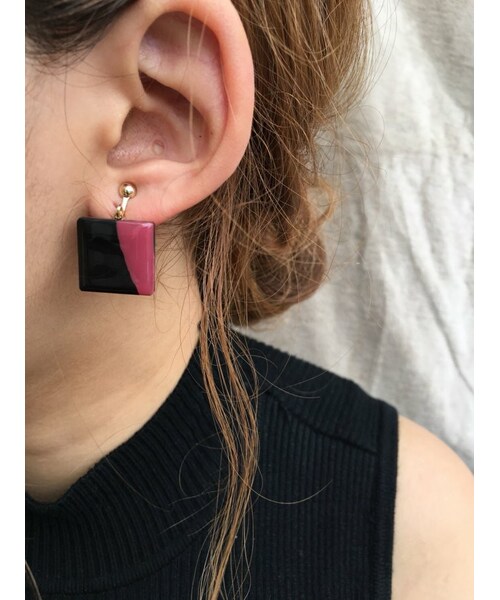 A.D.G(エーディージー)の「Asymmetry square art pierce/earring(Pink×black)(ピアス(両耳用)・レディース・その他・FREE)」の2枚目の写真