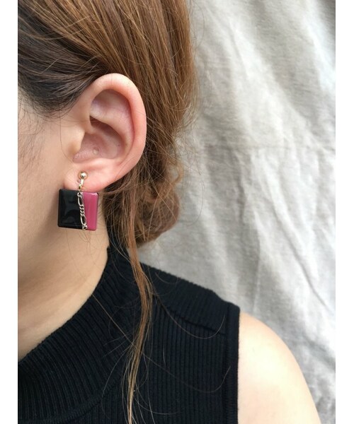 A.D.G(エーディージー)の「Asymmetry square art pierce/earring(Pink×black)(ピアス(両耳用)・レディース・その他・FREE)」の4枚目の写真