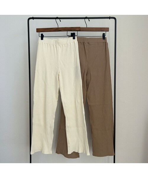 copine(コピン)の「カットリブストレートパンツ(2color)(その他パンツ・レディース・ベージュ/アイボリー・ワンサイズ)」の2枚目の写真