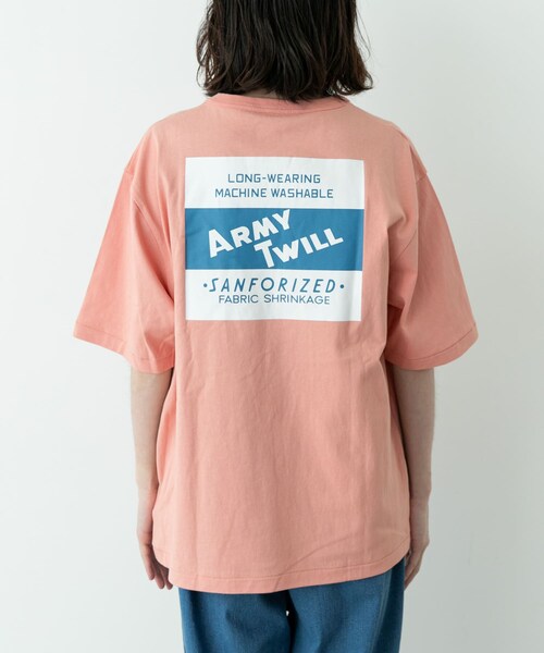 URBAN RESEARCH Sonny Label（アーバンリサーチサニーレーベル）の「ARMY TWILL　PRINT HSTEE TAG（Tシャツ/カットソー・メンズ・WHITE/CHARCOAL/PINK・M/L）」の17枚目の写真