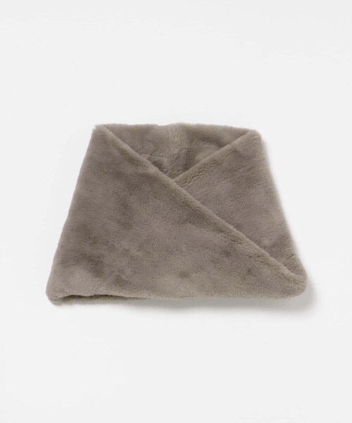 URBAN RESEARCH（アーバンリサーチ）の「フェイクファースヌード（ネックウォーマー/スヌード・レディース・IVORY/GREGE/CHARCOAL・FREE）」の2枚目の写真