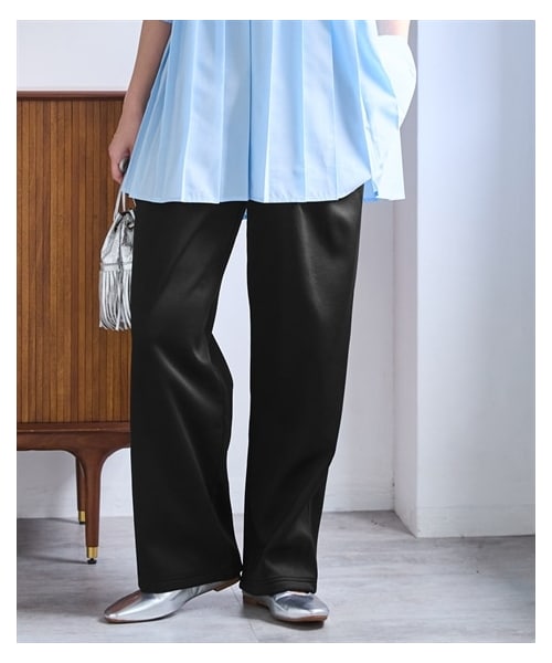 nissen（ニッセン）の「静電防止美脚見えタックワイドパンツ＜大きいサイズ有＞（パンツ・レディース・黒/カーキ・S/M/L/LL/3L）」の11枚目の写真