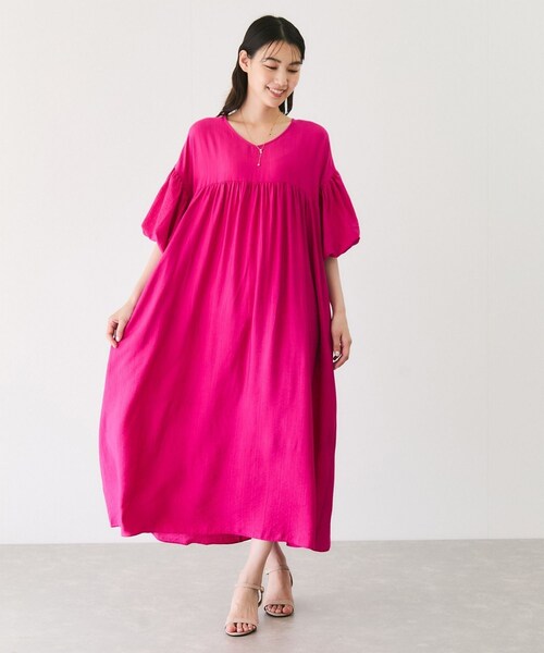 Jayro(ジャイロ)の「袖ボリュームワンピース(ワンピース・レディース・ブラック/ブルー/ピンク・F)」の3枚目の写真