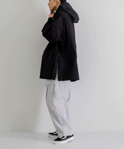 URBAN RESEARCH(アーバンリサーチ)の「DAIWA PIER39 TECH ANORAK PARKA(マウンテンパーカー・メンズ・GREEN/BLACK・M/L)」の5枚目の写真