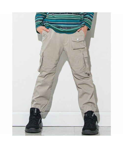 WASK（ワスク）の「ポケット付き 切り替え ナイロン パンツ (100~160cm)（カーゴパンツ・キッズ・グリーン/ベージュ・110）」の2枚目の写真