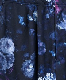 LAD MUSICIAN（ラッドミュージシャン）の「FLOWER 2TUCK TRACK PANTS