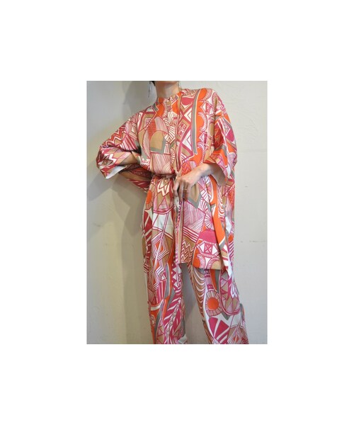 --（--）の「トライバルペイントスクエアブラウス（シャツ/ブラウス・レディース・ブラウン/ピンク/ブルー・one）」の3枚目の写真