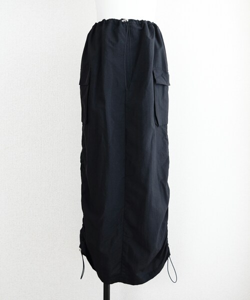 Marient（マリエント）の「ドロストナイロンカーゴSK（スカート・レディース・グリーン/ブラック・FREE）」の2枚目の写真