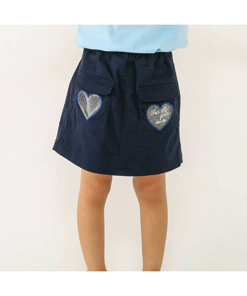 SLAP SLIP(スラップスリップ)の「キラキラハートフラップポケット付きショートパンツ(90~130cm)(その他パンツ・キッズ・ホワイト/ブルー・110)」の2枚目の写真