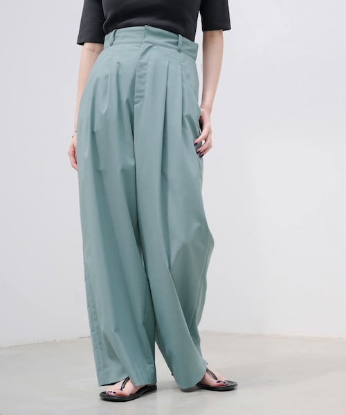 SIWEM（シウム）の「WIDE BELT TUCK PANTS（スラックス・レディース・ブルー・XS/S/M）」の4枚目の写真