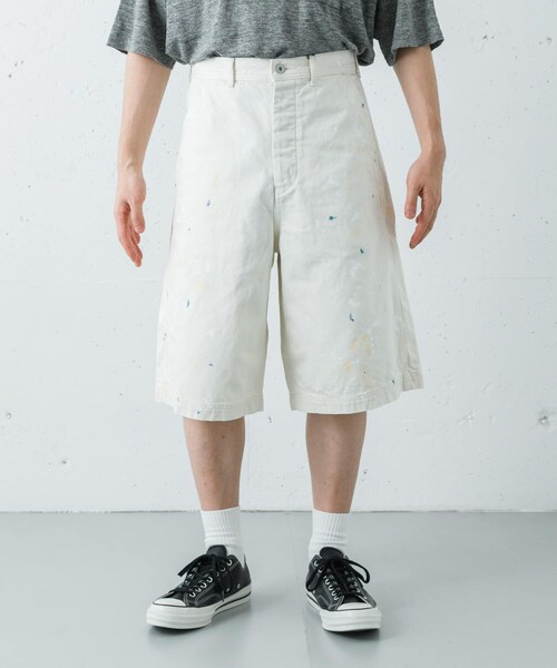 URBAN RESEARCH(アーバンリサーチ)の「YLEVE HAND PAINT DENIM SHORTS(その他パンツ・メンズ・010 BLACK/040 CER・3/4)」の5枚目の写真