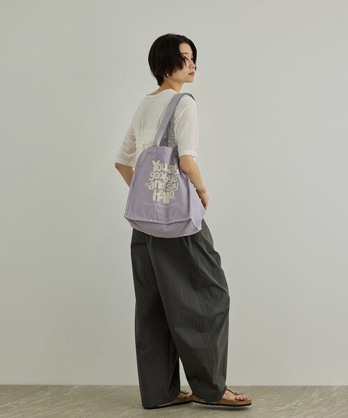 ADAM ET ROPE'(アダムエロペ)の「【Americana(アメリカーナ)】ハードウォッシュケーキトートバッグ(トートバッグ・レディース・グレー系/パープル系/ピンク系・F)」の10枚目の写真
