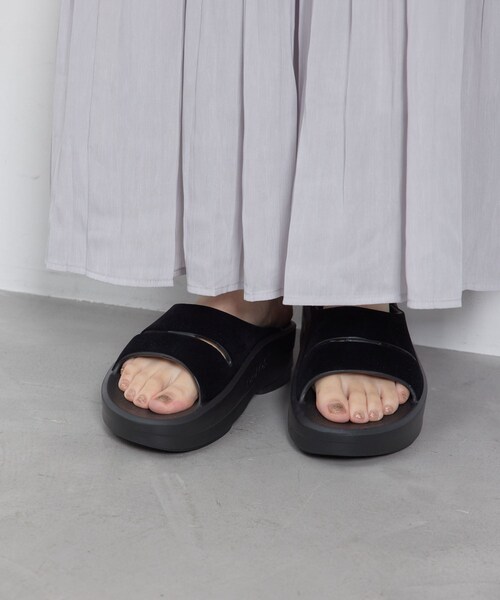 ROPE' PICNIC（ロペピクニック）の「【OOFOS/ウーフォス】OOmega OOahh Limited/公式サイト限定（サンダル・レディース・ブラック・23.0/24.0）」の20枚目の写真