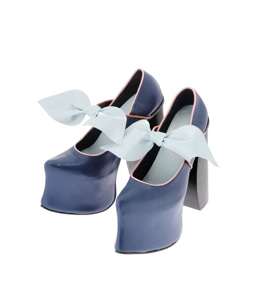 PAMEO POSE(パメオポーズ)の「APPLE SHOES(パンプス・レディース・ブラック/レッド/ネイビー・36/38/40)」の4枚目の写真