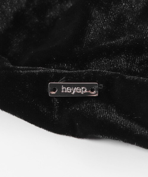 URBAN RESEARCH ROSSO（アーバンリサーチロッソ）の「heyep　Large Velour Scrunchie（ヘアゴム・レディース・BLACK/GRAY・FREE）」の5枚目の写真