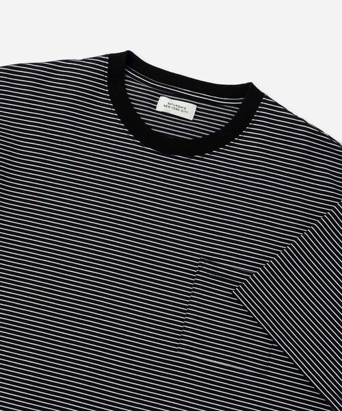 Saturdays NYC(サタデーズ ニューヨークシティ )の「Randall Stripe Relaxed SS Tee(Tシャツ/カットソー・レディース・ブラック/オフホワイト/オリーブ・L/M/S/XL)」の15枚目の写真