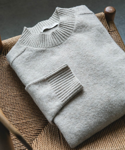 URBAN RESEARCH DOORS(アーバンリサーチドアーズ)の「ウール混もちもちハイネックニット(ニット/セーター・メンズ・OFF BEIGE/YELLOW/BLUE GREEN/CHARCOAL/BORDEAUX/NAVY・M/L)」の2枚目の写真