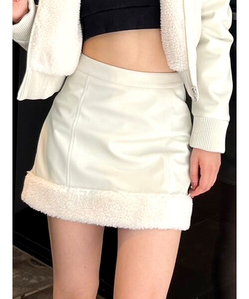 GYDA（ジェイダ）の「フェイクレザーボアスカートライクショートパンツ【SETUP着用可】（スカート・レディース・アイボリー/ブラック・F）」の3枚目の写真