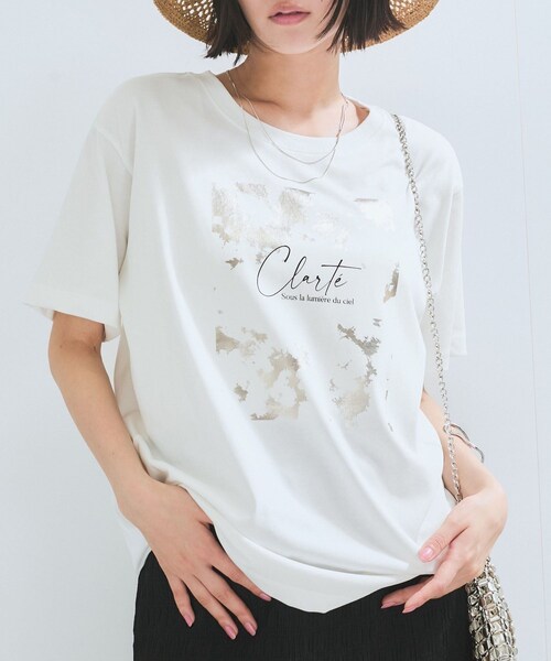 VIS(ビス)の「【接触冷感】箔グラフィックアートTシャツ(Tシャツ/カットソー・レディース・チャコール/ホワイト/ホワイト系・F)」の2枚目の写真