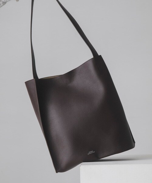 URBAN RESEARCH（アーバンリサーチ）の「STUDIO NICHOLSON　HOBO BAG TYPE1（ショルダーバッグ・レディース・CONKER/D NAVY/ELEPHANT・FREE）」の7枚目の写真