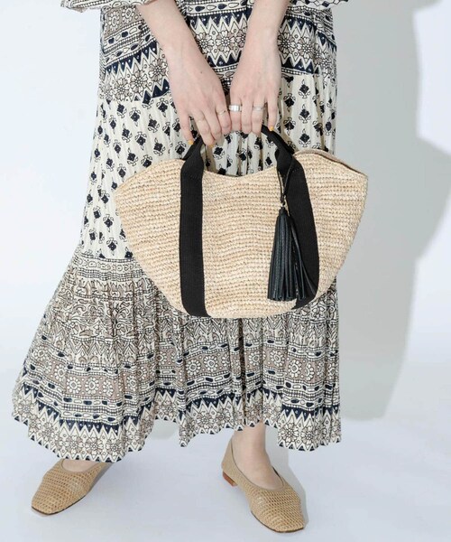 URBAN RESEARCH Sonny Label（アーバンリサーチサニーレーベル）の「VIOLAd’ORO　SANDRO V-8087（かごバッグ・レディース・nat×blk/nat×gold/br×gold・one）」の5枚目の写真