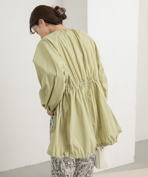 URBAN RESEARCH DOORS（アーバンリサーチドアーズ）の「ギャザーノーカラーブルゾン（ブルゾン・レディース・L.KHAKI/NAVY・M）」の12枚目の写真