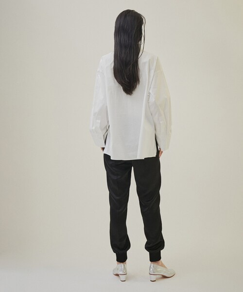 ADAM ET ROPE'（アダムエロペ）の「【公式サイト限定・雑誌掲載】【MARTINIANO（マルティニアーノ）】HIGH GLOVEシルバー（パンプス・レディース・シルバー・36/37/38/39）」の19枚目の写真