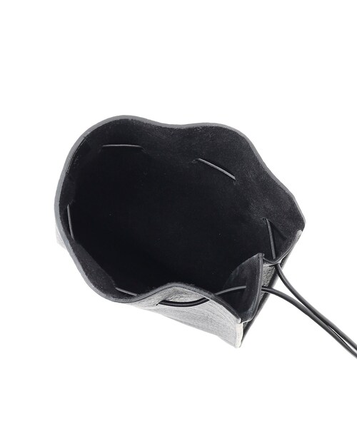 ADAM ET ROPE'（アダムエロペ）の「【ITTI/イッチ】HERRIE KINCHAKU POUCH - PM / TDEER（ハンドバッグ・メンズ・ブラック・F）」の8枚目の写真