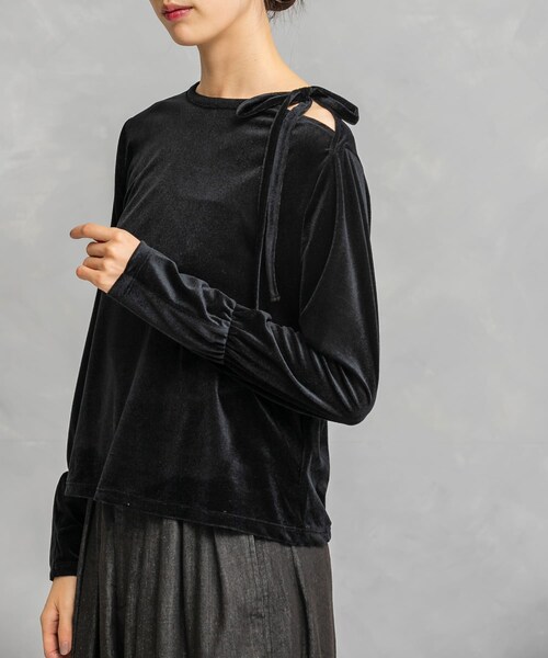 URBAN RESEARCH ROSSO（アーバンリサーチロッソ）の「シアーベロアスリットデザインカットソー（Tシャツ/カットソー・レディース・BLACK/GREIGE/L.MINT・FREE）」の12枚目の写真