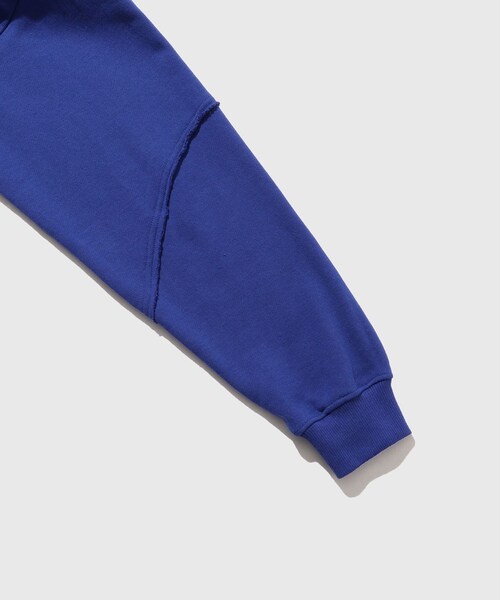 ADAM ET ROPE'(アダムエロペ)の「【LIBRIO MENDONCA/リブリオ メンドンサ】SHIRT DOCKING SWEAT PULLOVER(スウェット・メンズ・ライトグレー/ブルー・M/XL)」の10枚目の写真
