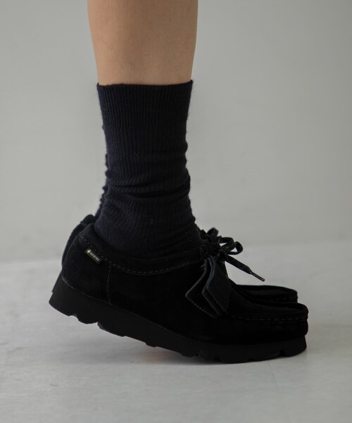 URBAN RESEARCH（アーバンリサーチ）の「Clarks　wallabeeBT GTX（その他シューズ・レディース・Black S・4.5/5/5.5）」の2枚目の写真