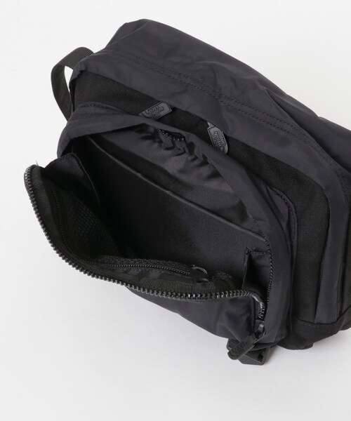URBAN RESEARCH（アーバンリサーチ）の「THE NORTH FACE PURPLE LABEL　Nylon Shoulder Bag（ショルダーバッグ・メンズ・Coyote(CO)/AH.Gray/Black(K)・-）」の9枚目の写真