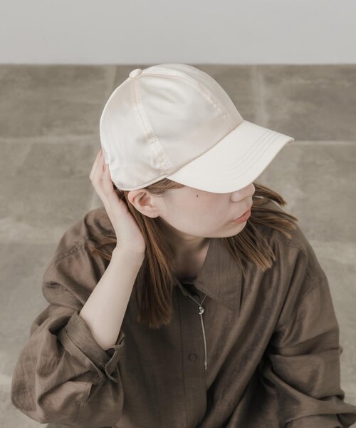 SMELLY（スメリー）の「サテンキャップ（キャップ・レディース・CGY/BEG・-）」の2枚目の写真