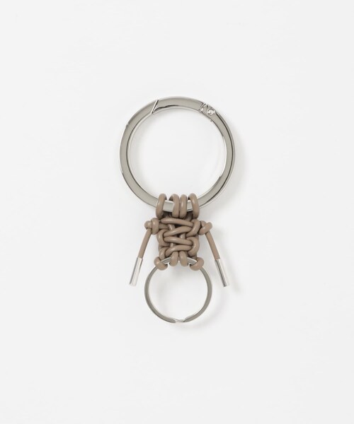 URBAN RESEARCH（アーバンリサーチ）の「ITTI　CRISTY KNOTMAN RING（キーホルダー・メンズ・BLACK/TAUPE・One）」の2枚目の写真