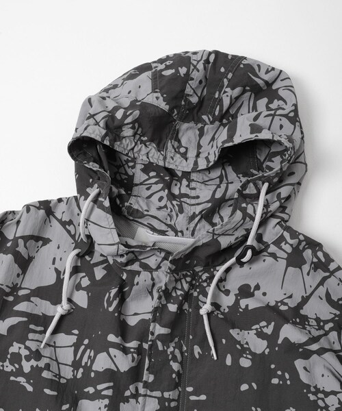 EKAL（エカル）の「mountain research　Splatrail Parka（マウンテンパーカー・メンズ・Gray CCL・S/M/L/XL）」の9枚目の写真