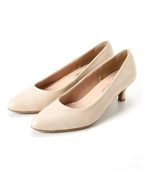 nissen（ニッセン）の「【ゆったり幅広】ポインテッドトゥミドルヒールパンプス（低反発中敷）（ワイズ４Ｅ）（パンプス・メンズ・黒(スムース)/キャメル(スムース)/アイボリー(スムース)/黒(スエード調)/グレー(スエード調)/アンティークシルバー/黒(エナメル調)/ピンクベージュ(エナメル調)/モカベージュ(スエード調)/ダスティーネイビー(スエード調)/グレージュ(スエード調)/ブルーグリーン(スエード調)/ダークブラウン(スエード調)/チェック柄/ブラウン(クロコ)/オーク(スムース)/ベージュ(クロコ)/ミント(スエード調)/ピンクベージュ(刺しゅう)/キャメル(メッシュ型押し)/ブラックチェック/オレンジブラウン(スエード調)/パイソン柄/アプリコット(スエード調)/ホワイト(型押し)/ブルーパープル(スエード調)/オレンジキャメル(メッシュ型押し)/ブロンズ・23.0cm/4E/23.5cm/4E/24.0cm/4E/24.5cm/4E/25.0cm/4E/25.5cm/4E/26.0cm/4E/26.5cm/4E/27.0cm/4E）」の15枚目の写真