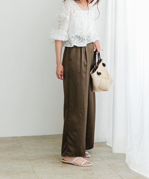 URBAN RESEARCH ROSSO（アーバンリサーチロッソ）の「F by ROSSO　サテンイージーパンツ（その他パンツ・レディース・SAND/K/BROWN・36/38）」の7枚目の写真